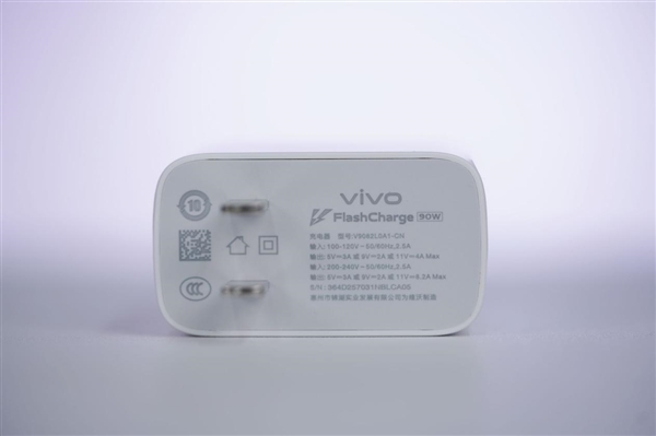 超强霸榜续航第一! vivo Y500评测:无敌的续航王者