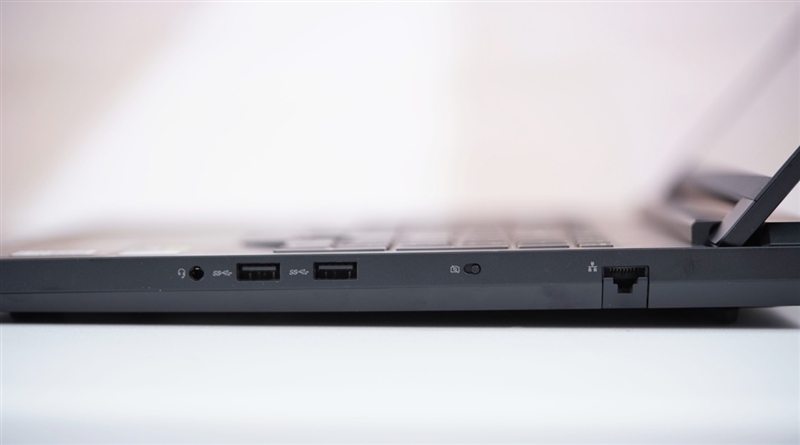 酷睿Ultra 9 275 HX与i9-14900HX深度对比!联想拯救者Y9000P 2025至尊版评测:为什么说Arrow Lake是最优秀的笔记本处理器