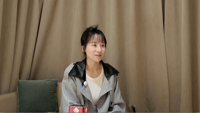 小谢接受采访。图/九派新闻 马婕盈