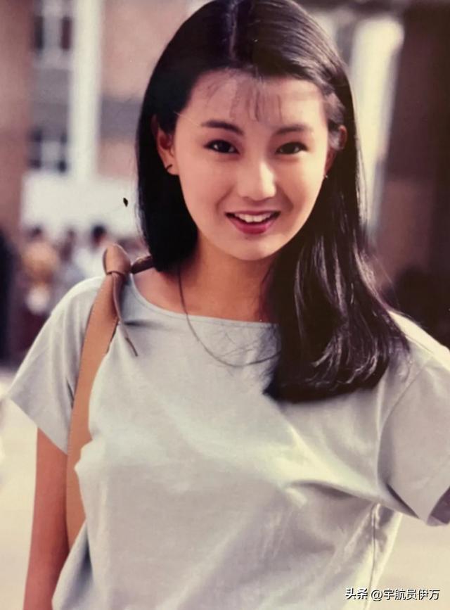 万万没想到，单身未育的张曼玉，如今在60岁活成了人生赢家