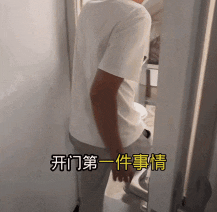 _年轻人住房现状：今夜，我与马桶共眠_年轻人住房现状：今夜，我与马桶共眠