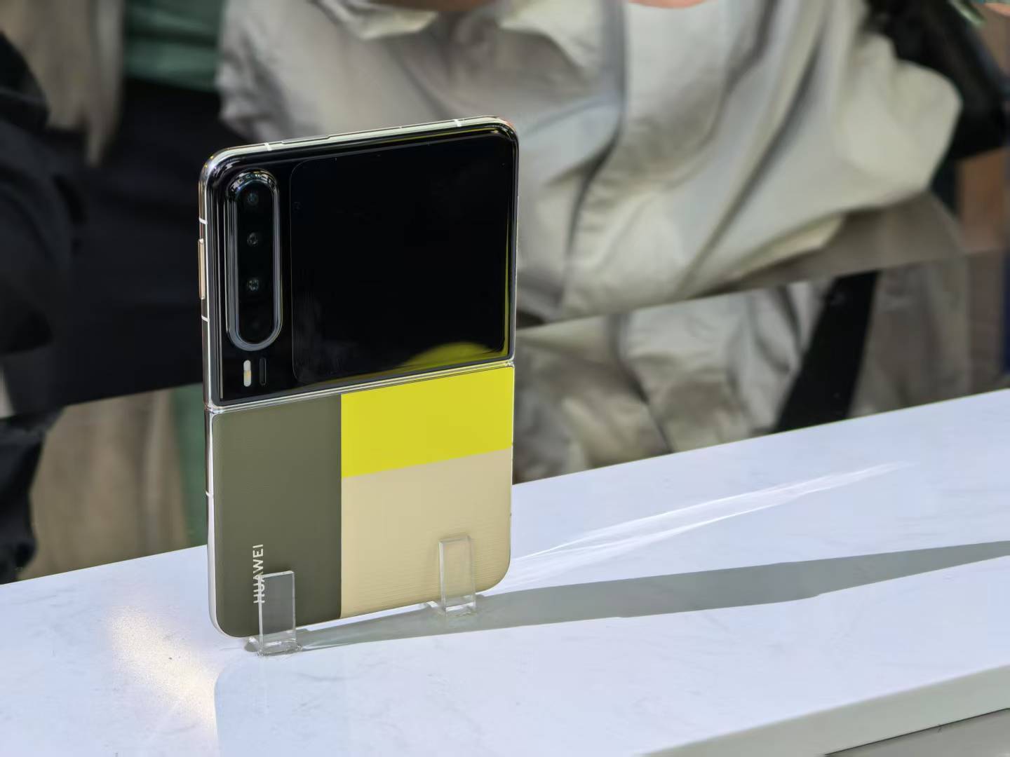 硬件与软件系统的全面结合,这是鸿蒙操作系统的历史性时刻