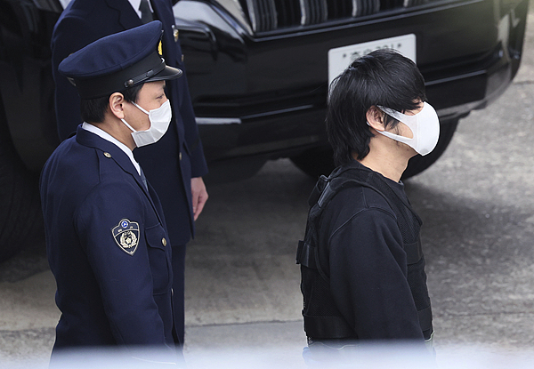 山上彻也 视觉中国