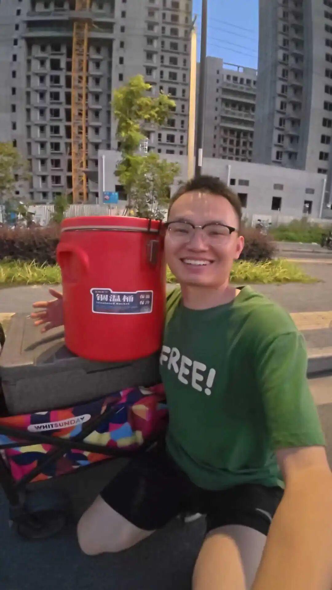 小兵和饭桶合照。(图/小兵)