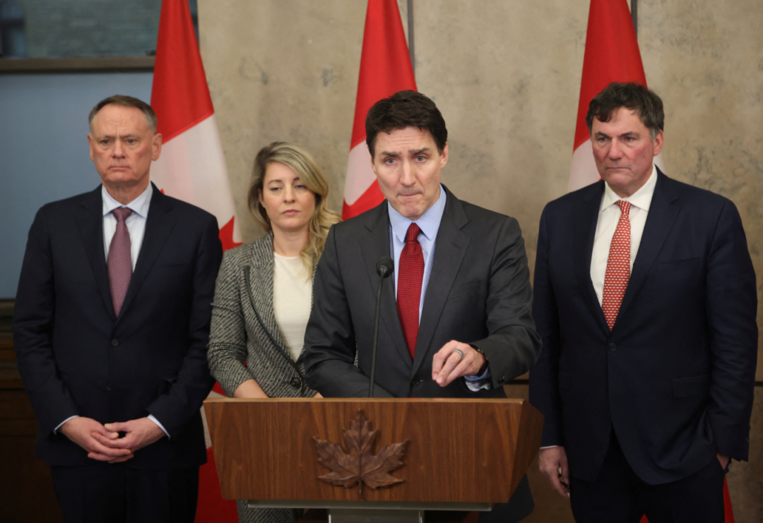 美国车主哭晕!车价暴涨125%?德系暂停交付,日韩断臂求生!谁能笑到最后?