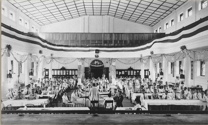 1938年10月10日，南洋华侨筹赈祖国难民总会成立大会在南洋华侨中学礼堂举行。(中国华侨历史博物馆供图)