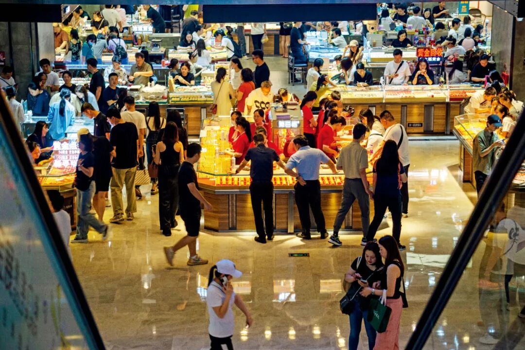 深圳市水贝黄金珠宝交易市场 图/中新
