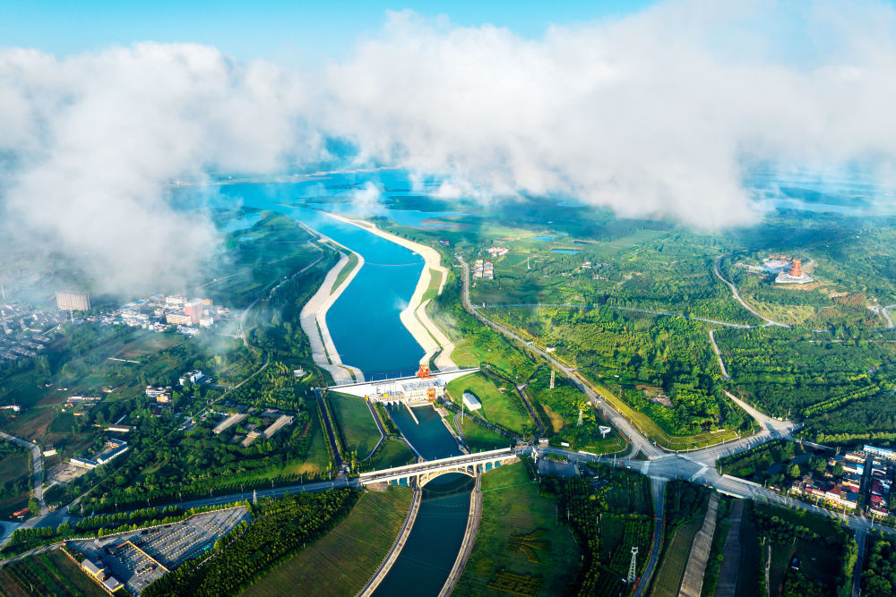 这是2024年9月10日拍摄的南阳市淅川县陶岔渠首枢纽工程。新华社发（贾明月 摄）