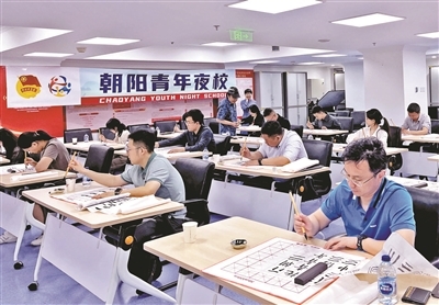 社区青年汇开展“青年夜校”品牌项目