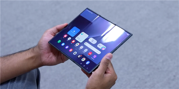 博主暴力测试三星三折叠：14.4万次后铰链就“软了” 未达20万次官方承诺