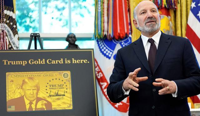 特朗普政府正借金卡重整移民体系