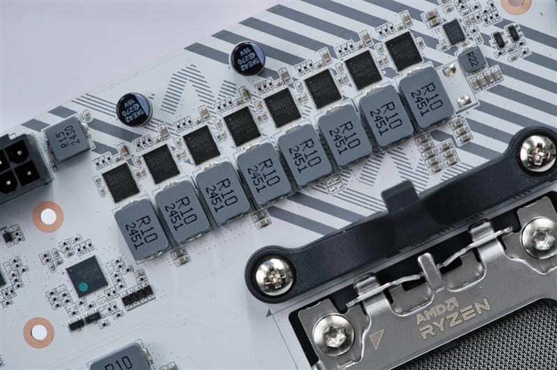 七彩虹CVN X870 ARK FROZEN V14方舟主板评测: 5G网卡+高频内存 锐龙9000舰队新旗舰