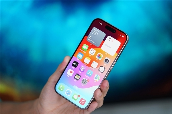iPhone 17 Pro贵了1000元 库克表态：跟美国关税完全无关