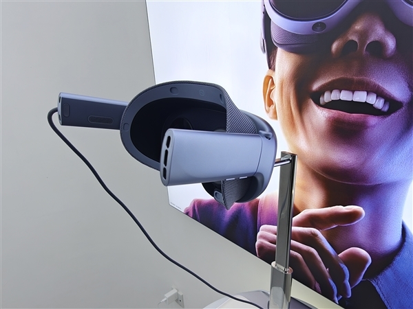 vivo Vision价格有望低于1万元:定价比苹果Vision Pro更激进