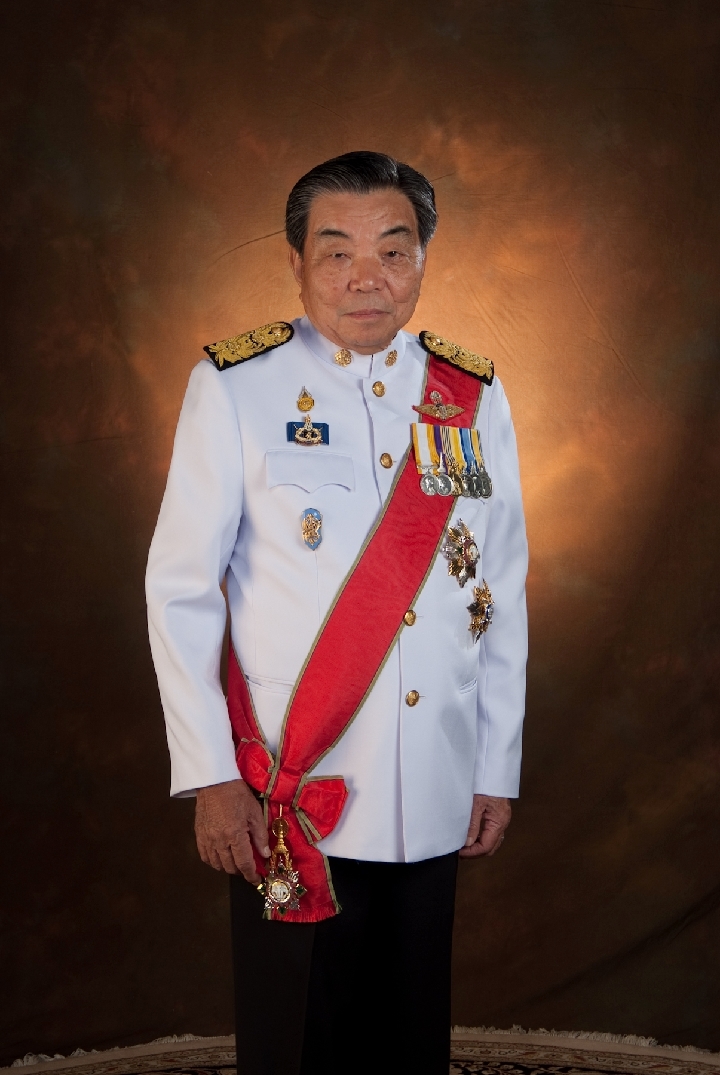 阿努廷的父亲陈景镇