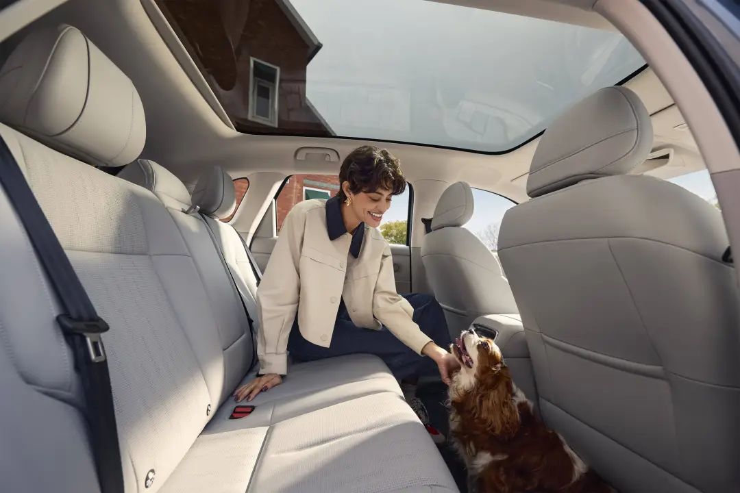 9.98 万元的零跑 B10 上市后,零跑选择给老车主退钱