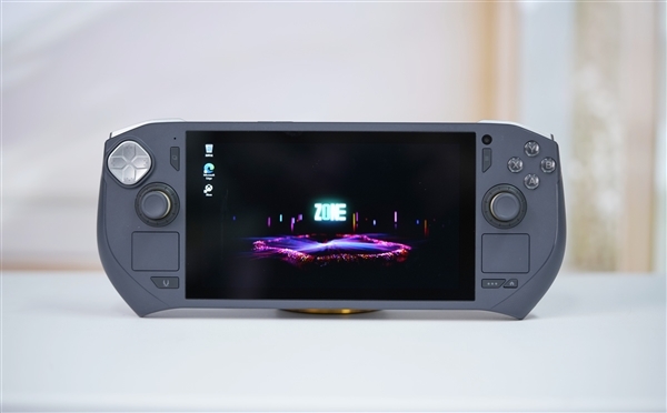 畅玩3A游戏大作,索泰ZONE游戏掌机图赏