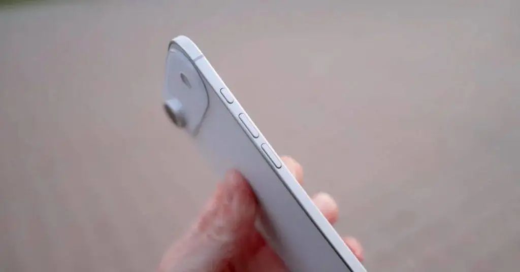 苹果 iPhone 17 发布会官宣,邀请函居然藏了那么多?