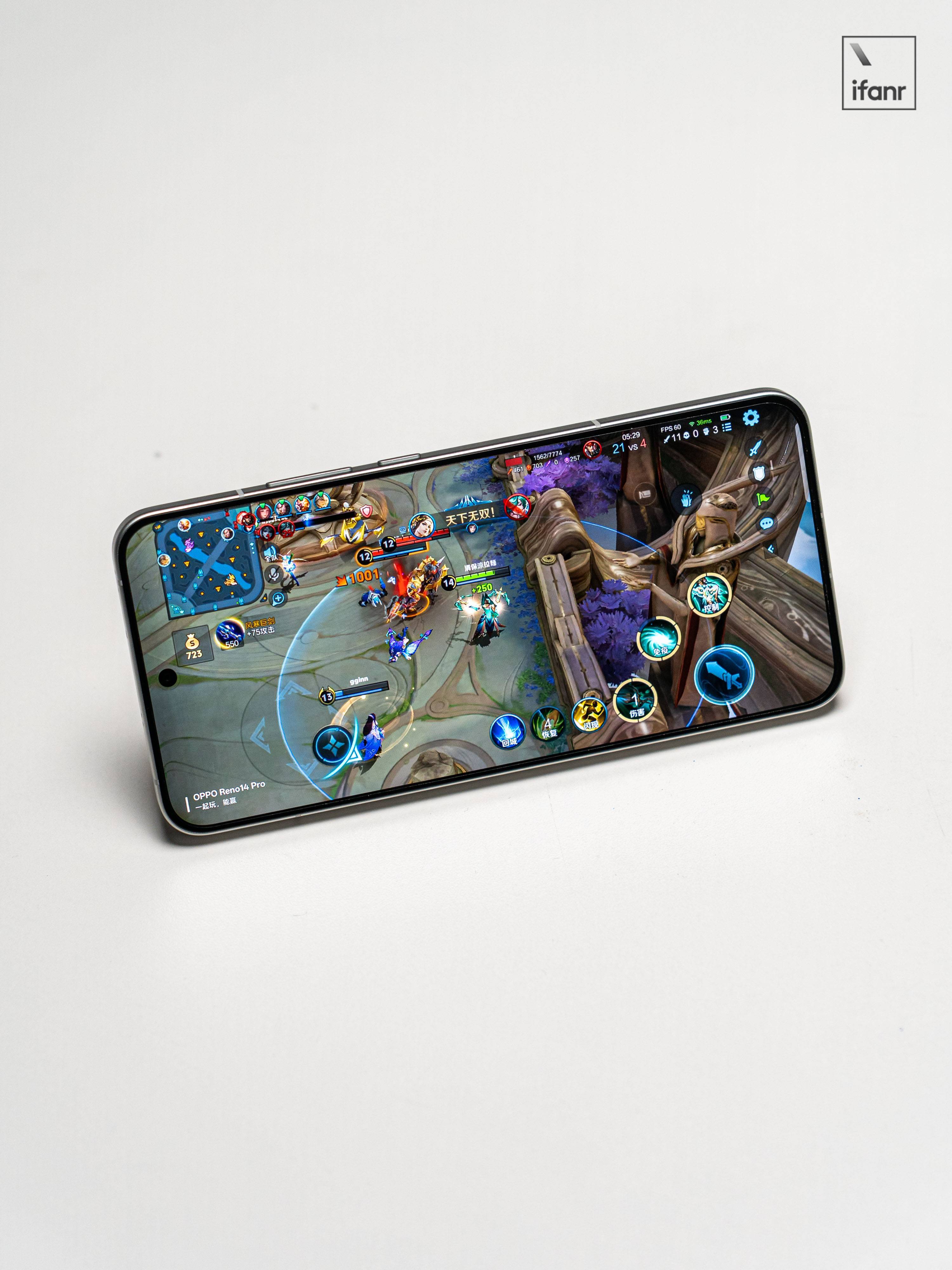 OPPO Reno14 Pro:全 5000 万像素四摄,将 Live Photo 拉进 4K HDR 时代 | 新品画报