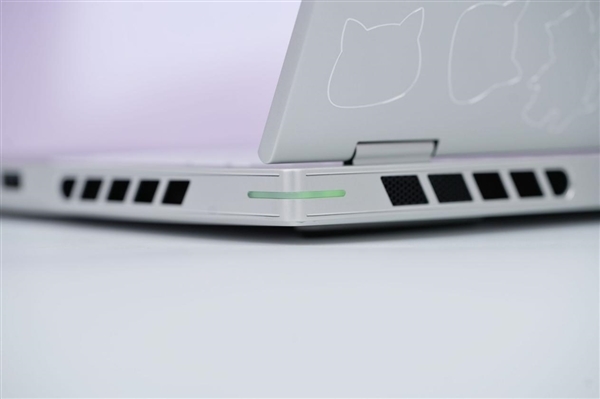 宅系玩家首选!七彩虹橘宝R16 Ultra评测:高颜值金属外观 2k游戏爽玩