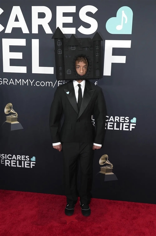 2025格莱美红地毯