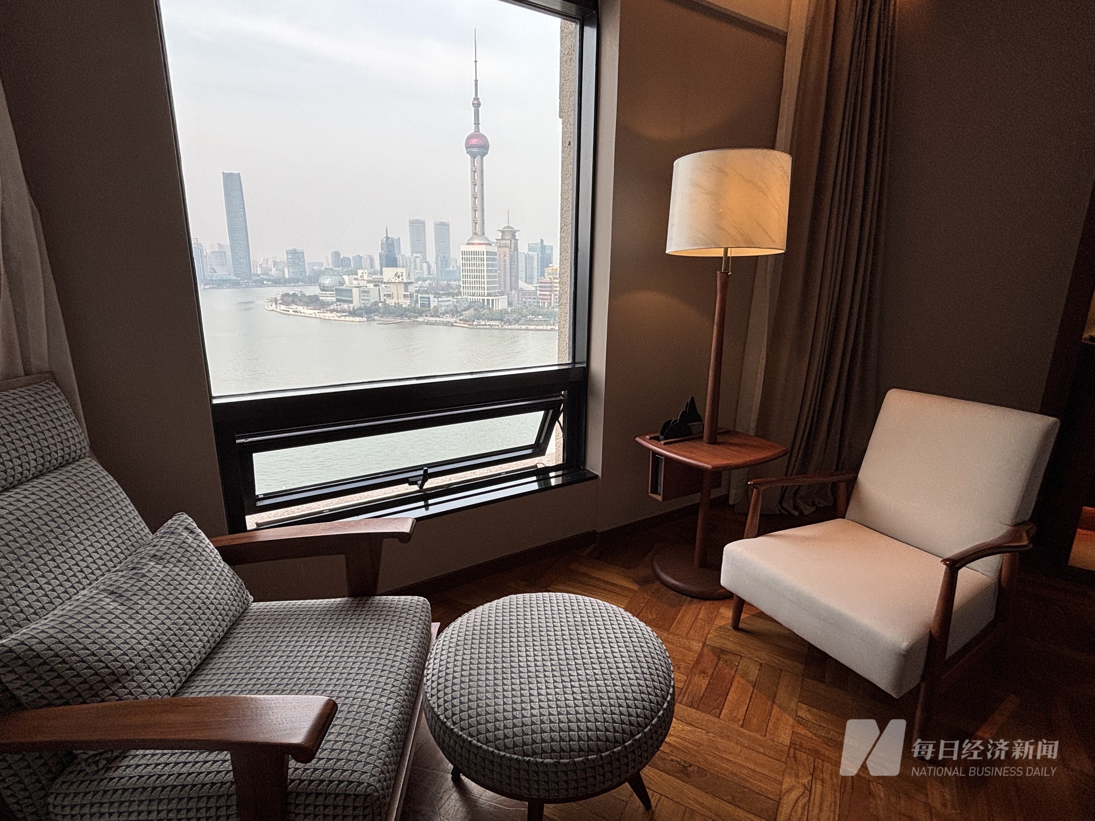 酒店里就能看到上海外滩 图片来源:每经记者 舒冬妮 摄