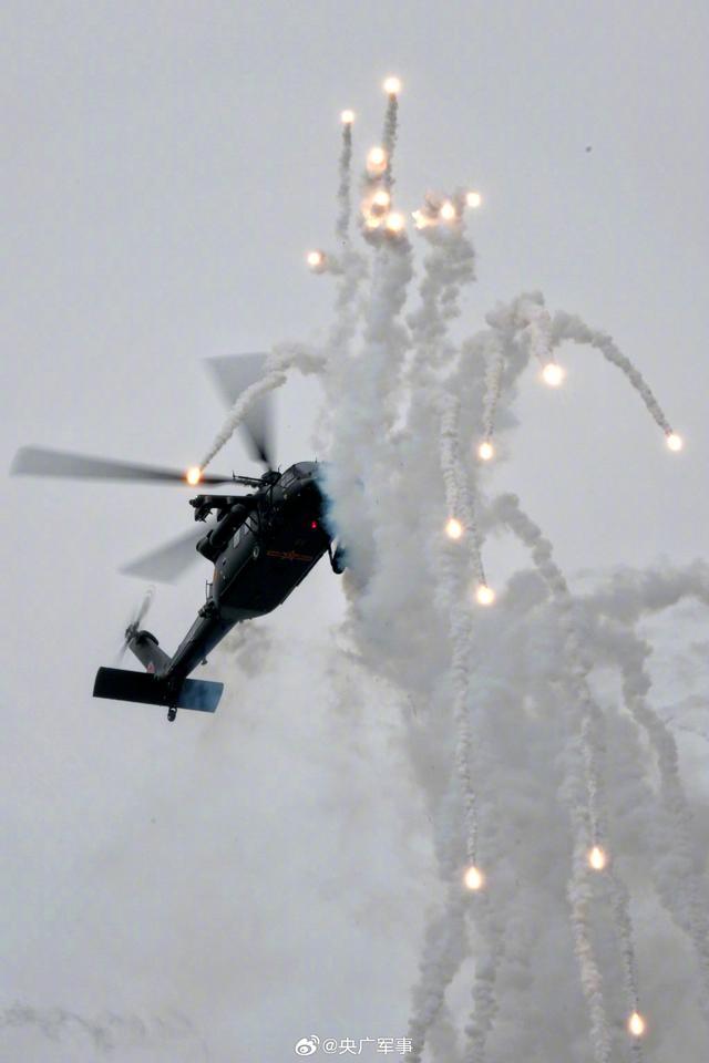 直-20T直升机首次亮相直博会。央广军事 图