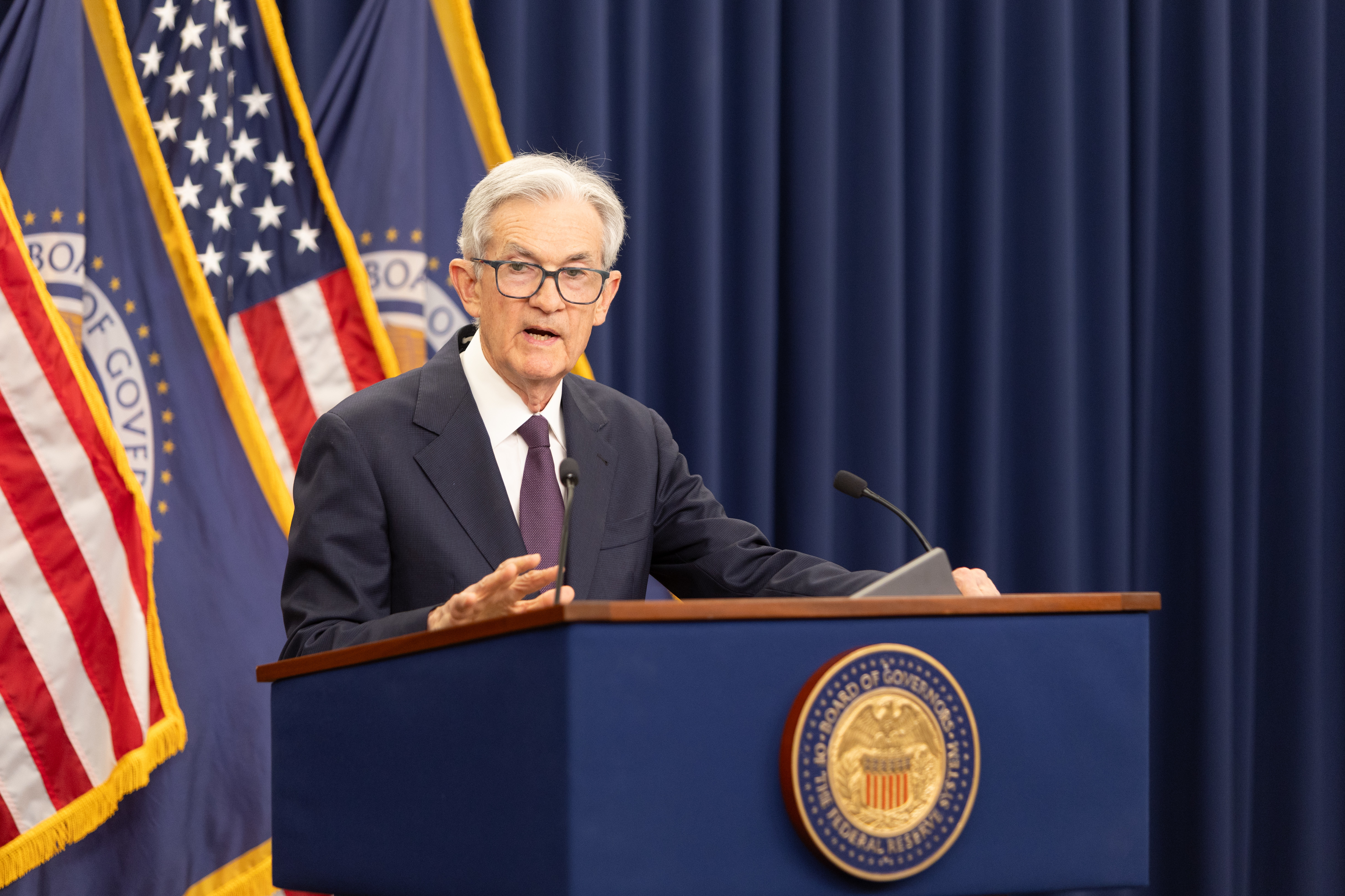 美联储继续维持联邦基金利率目标区间不变(3)_凤凰网