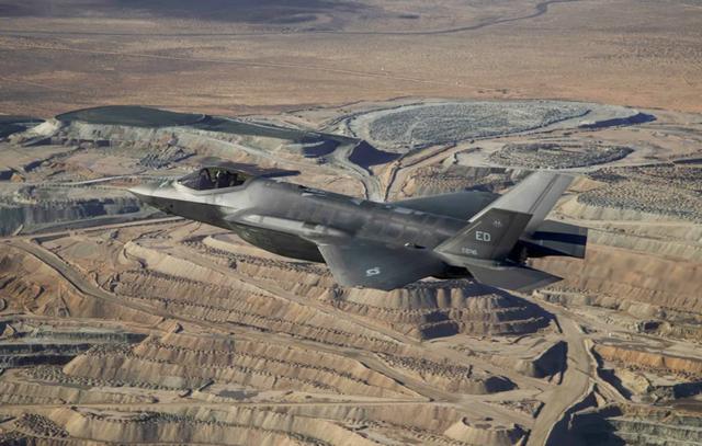 ▲（TR-3） 配置的 F-35A