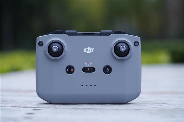 会飞的跟拍摄影师！大疆DJI Neo 2图赏