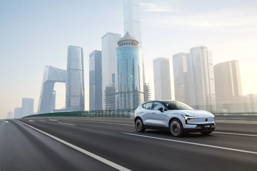 杀进最卷赛道的沃尔沃,没把新势力放眼里