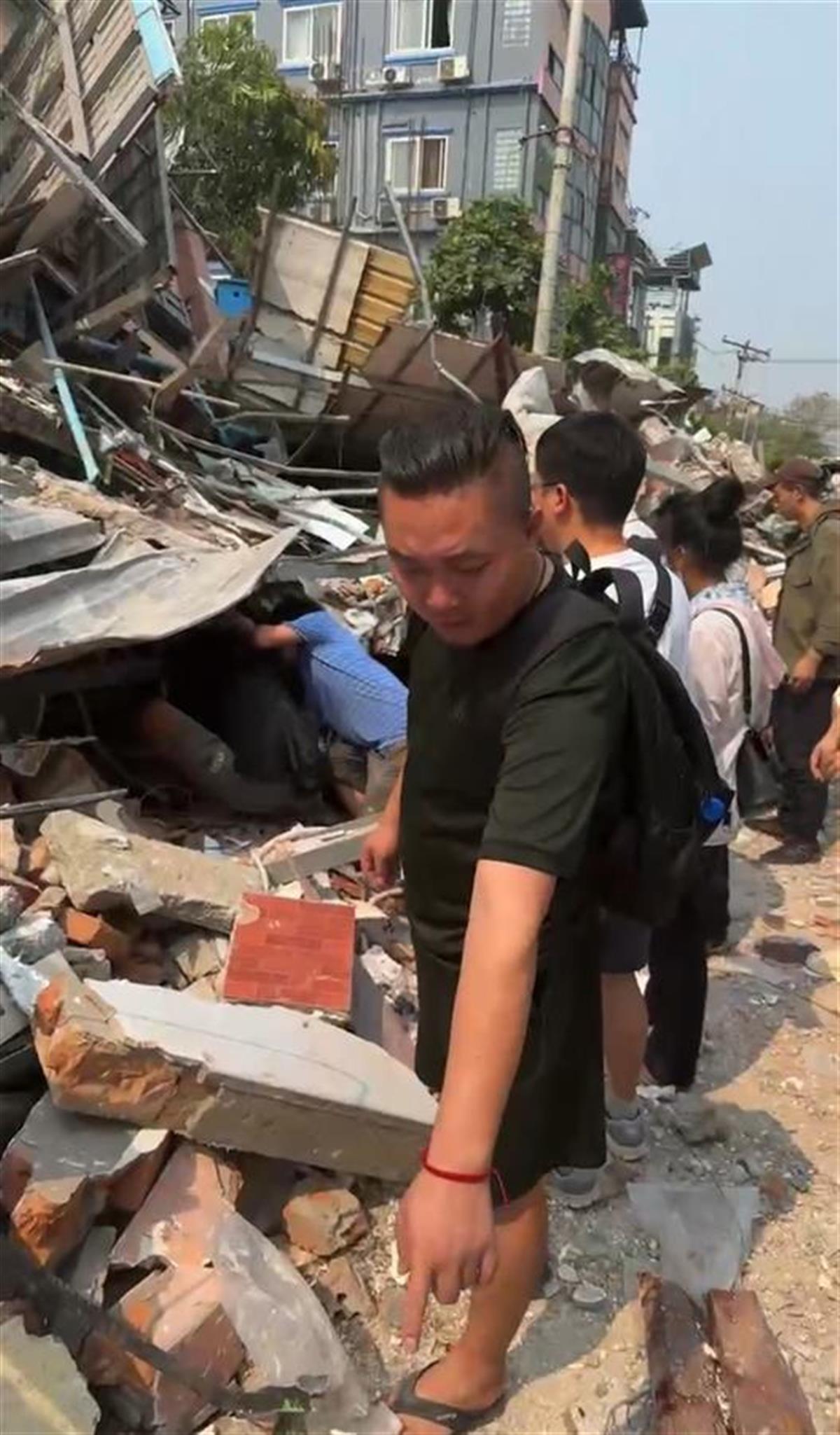 Screenshot_20250329_190710_com.huawei.himovie.loc.jpg