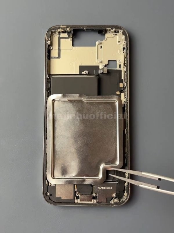 为啥美版/国行版iPhone 17电池尺寸有区别:原因揭开