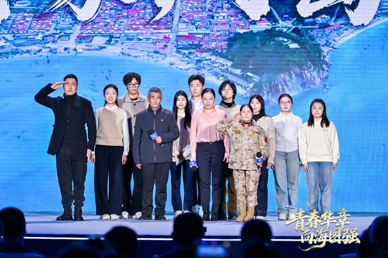 那志东、王仕花、王加辉、秦芳共同讲述“平凡中的坚守”。主办方供图