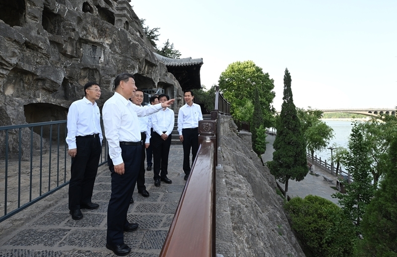 2025年5月19日至20日,，中共中央總書記,、國家主席、中央軍委主席習(xí)近平在河南考察,。這是19日下午,，習(xí)近平在洛陽龍門石窟考察。新華社記者 謝環(huán)馳 攝