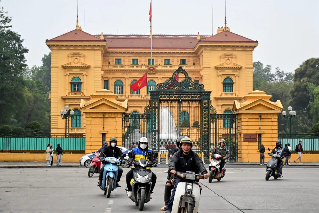 ◆从2025年3月1日起，新的精简政府机构已开始运作。