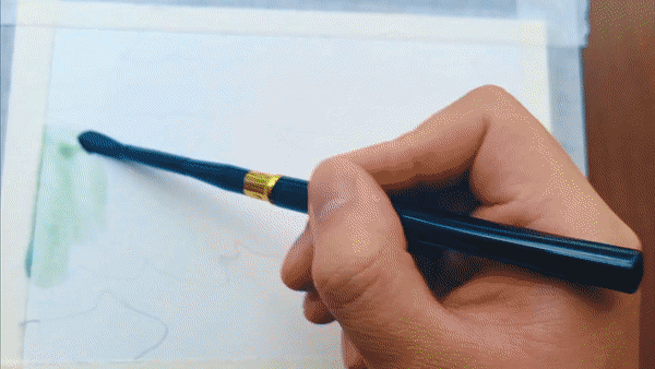 俯瞰鲁朗小镇，群山环抱、林海错落。