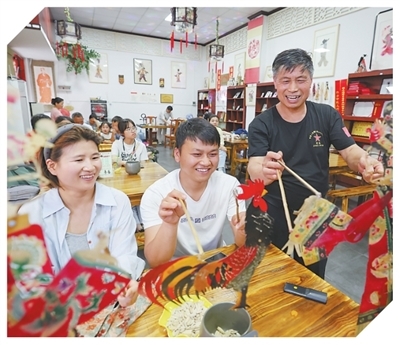 打造新场景 培育新热点（新视窗&middot;感受消费新动能新活力）