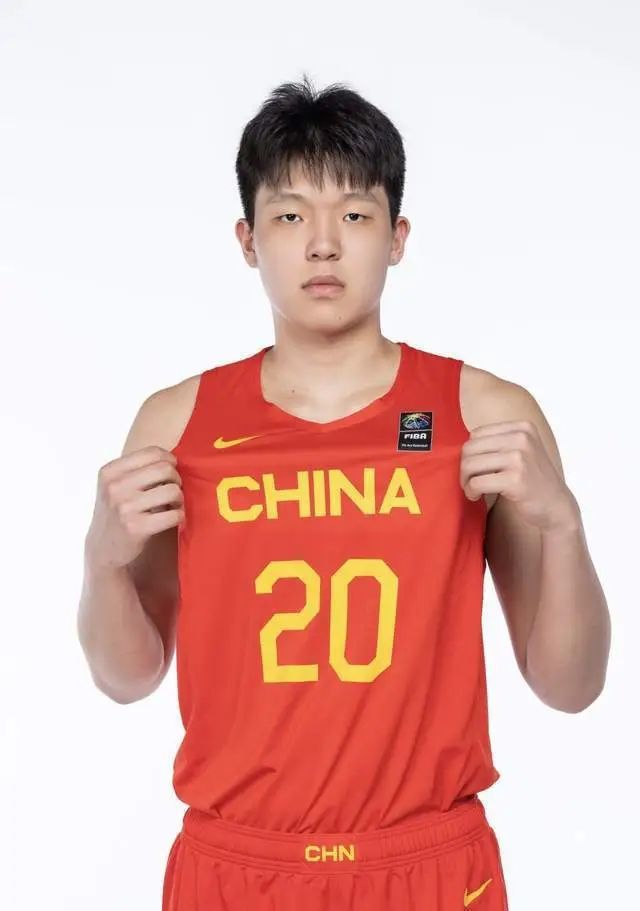 有心 乔帅动用资源帮中国男篮 叫nba球探来华考察 推销两大天才