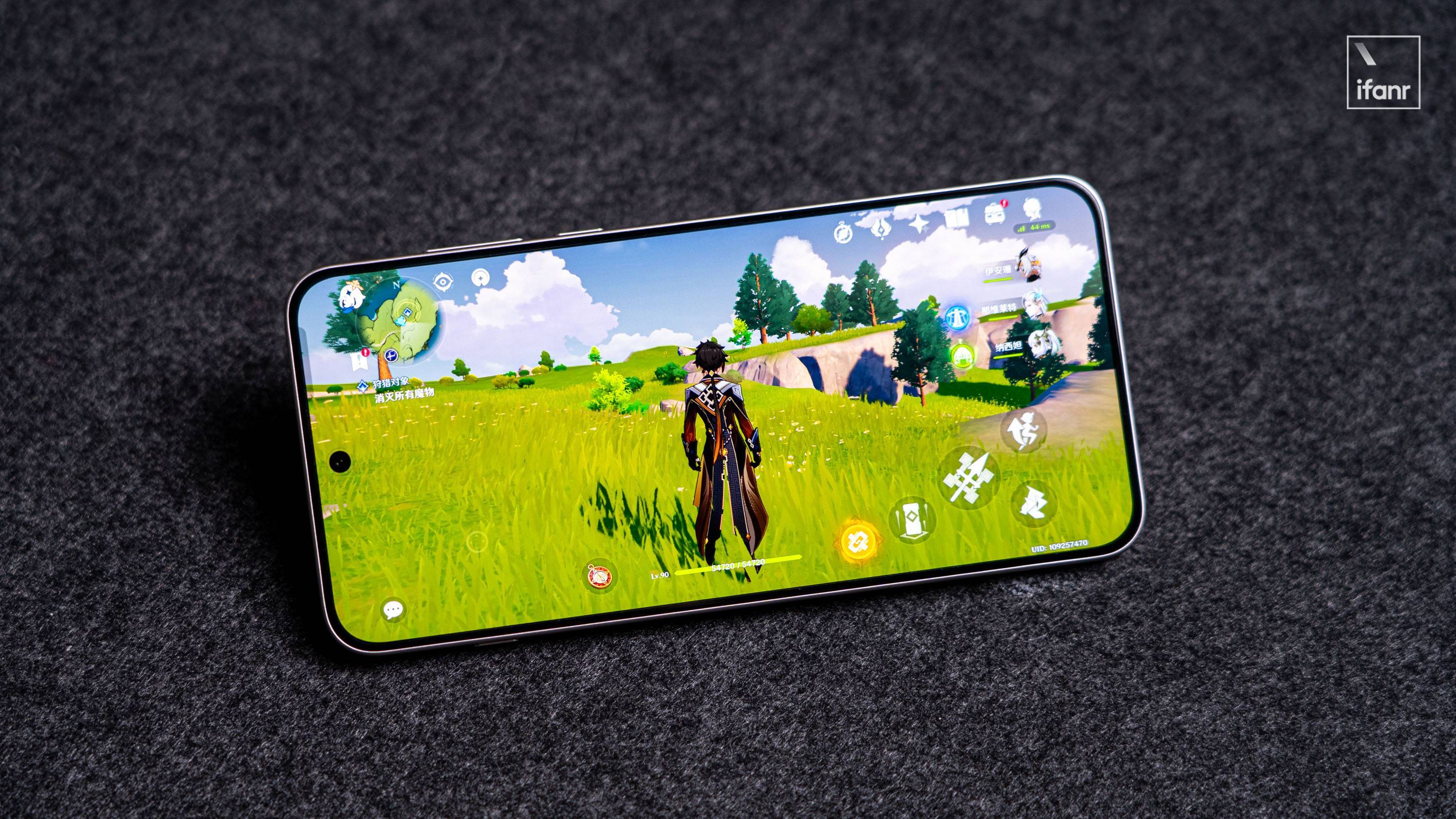 一加 Ace 5 至尊版:起售价 2000 出头,搭载天玑 9400+ 的三芯组合,到底强在哪里?