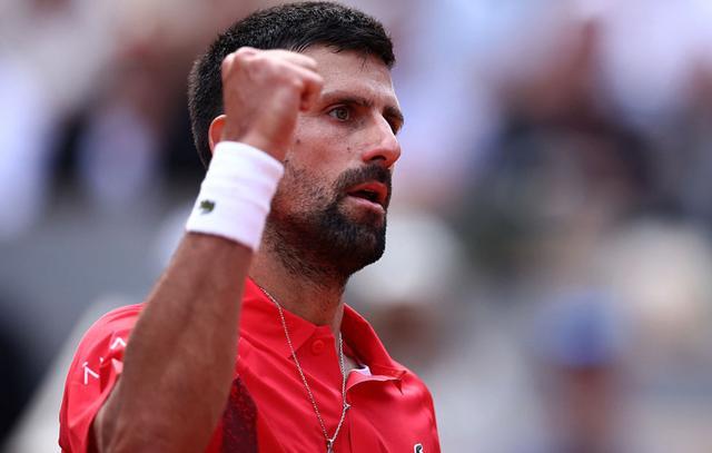 退赛、爆冷、100胜,一夜间,法网8强:亚洲1哥神了,世界第一3-0