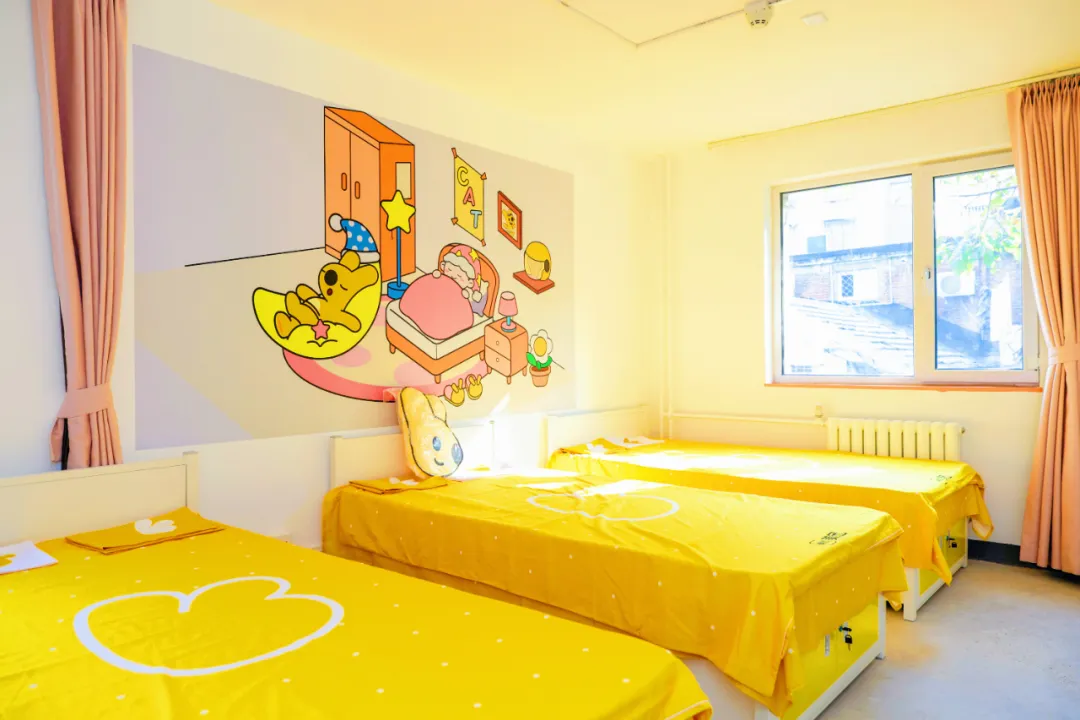 iOS 27更新方向曝光:继续修修补补/广州首场AI嘉年华AIDONE收官/俞敏洪再发致歉信:员工与管理层应互相成就