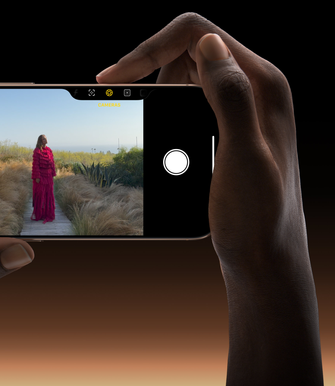 iPhone 上的拍照键:既不快捷,也不方便