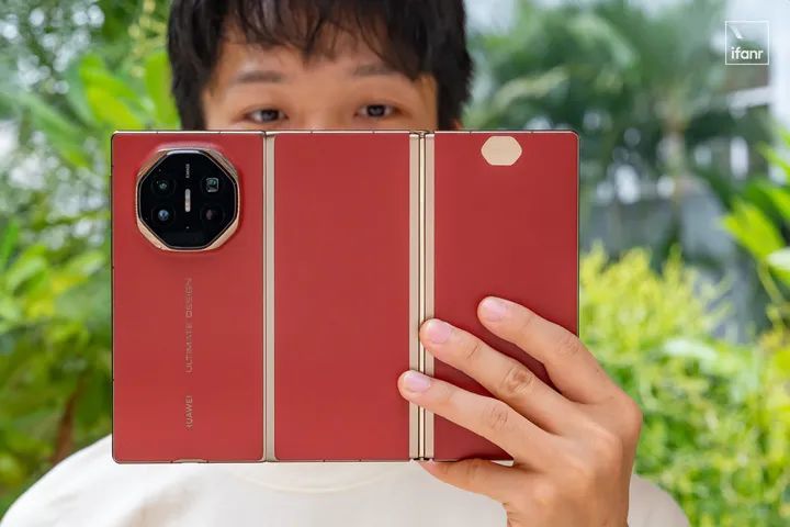 从折叠手机到折叠电脑,华为如何打造折叠宇宙