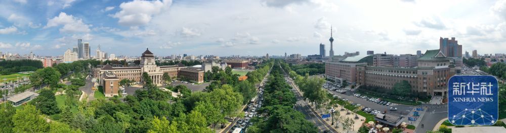 ↑ 7月28日拍摄的长春新民大街（无人机全景拼接照片）。