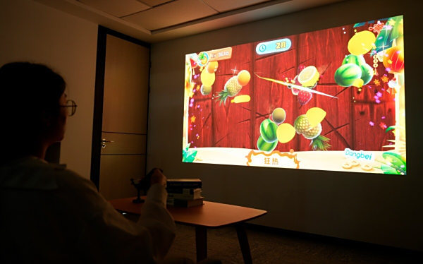 投影仪界的“六边形战士” 当贝S7 Ultra Max高端家用投影仪深度评测