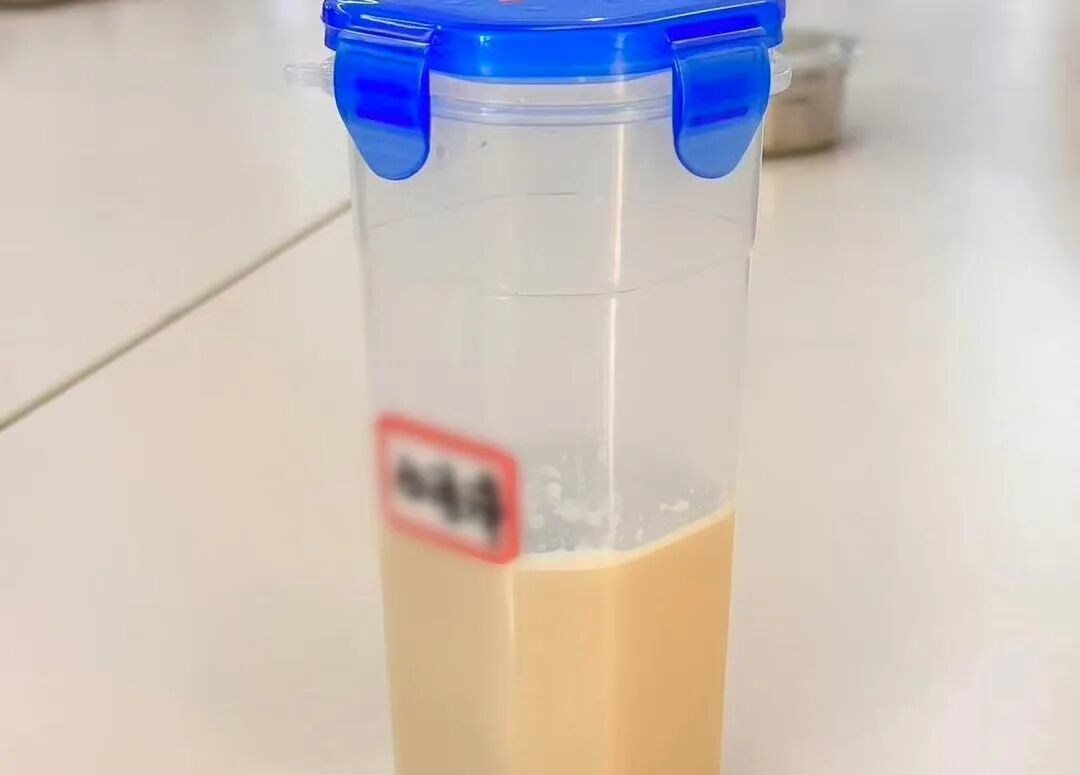 喆喆在医院治疗时喝的营养剂安素