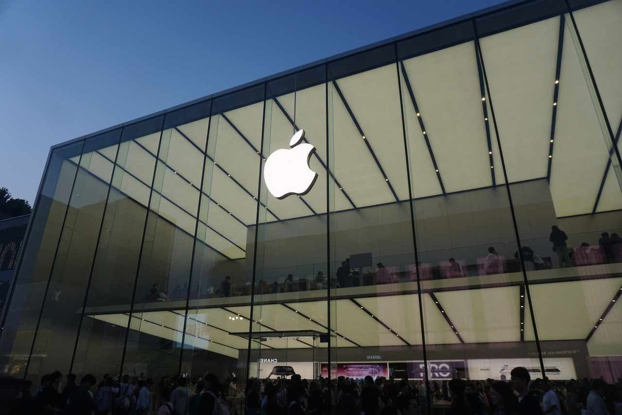 身处关税飓风中的苹果：跌没了波兰全年GDP_凤凰网