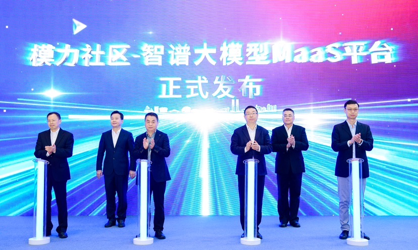 早报|深圳市监局回应翻新机流入百亿补贴/AirPods 或推出实时翻译功能/微信再上新功能:推文评论可分享