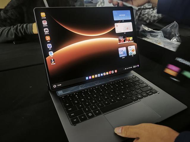 首款鸿蒙二合一平板电脑来了!用上华为史上最大平板屏